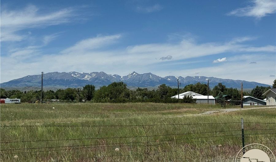 23 Indian Rings, Big Timber, MT 59011 - 4 Beds, 3 Bath