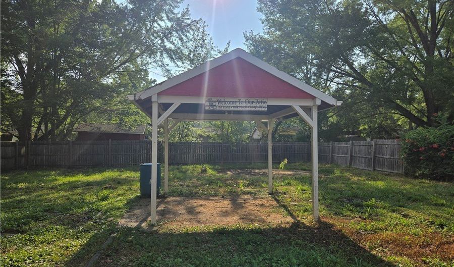 2500 Redgate Ln, Austintown, OH 44511 - 3 Beds, 1 Bath