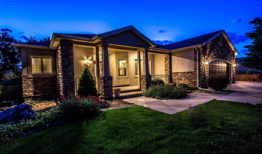 544 S Legacy Park Ave, Cedar City, UT 84720 - 6 Beds, 4 Bath