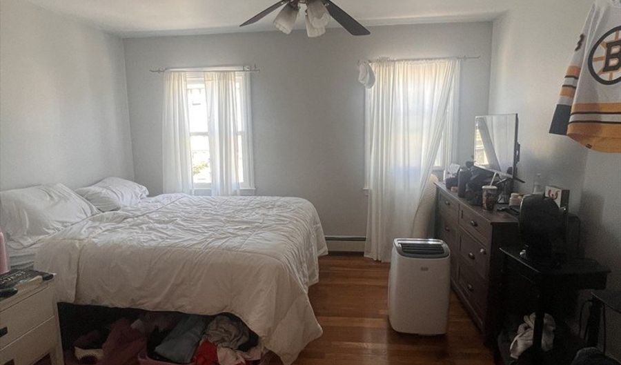 611 E 2nd St 2, Boston, MA 02127 - 3 Beds, 1 Bath