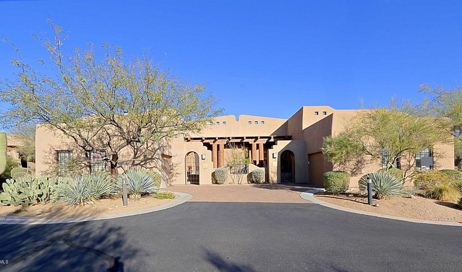 36601 N Mule Train Road Rd 8a, Carefree, AZ 85377 - 2 Beds, 2 Bath