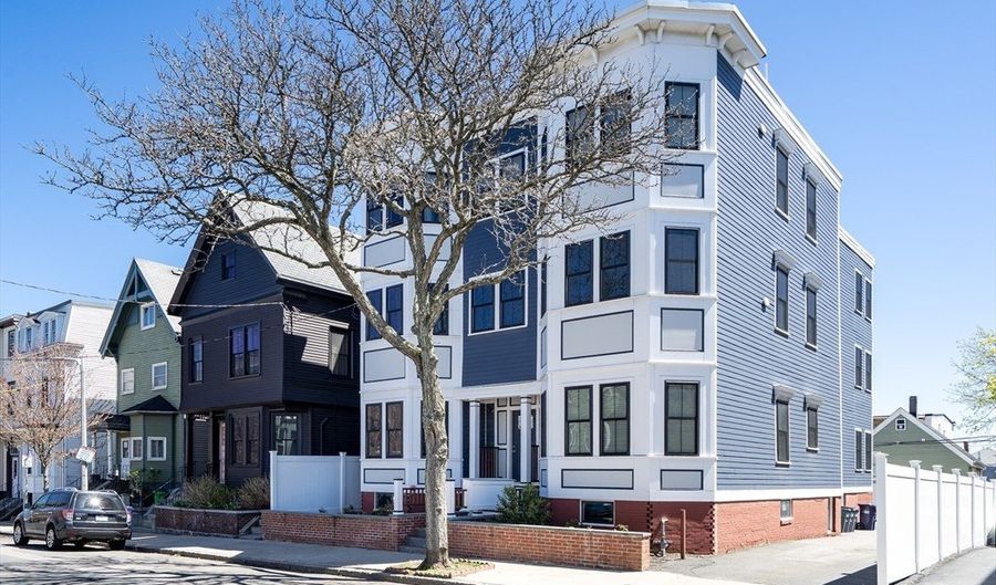 189 Trenton St 4, Boston, MA 02128 - 2 Beds, 2 Bath