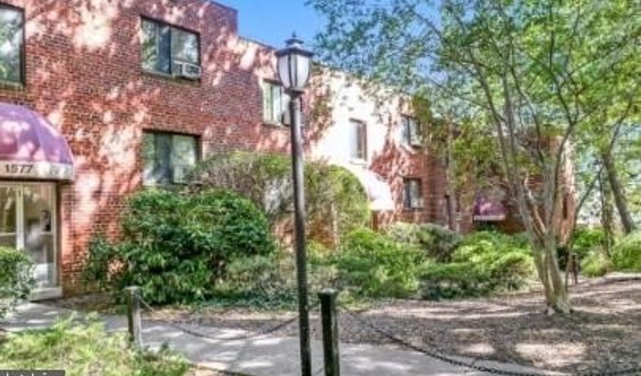 1577 N COLONIAL Ter 105-Y, Arlington, VA 22209 - 1 Beds, 1 Bath