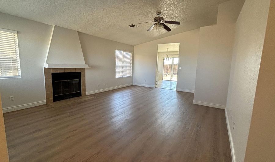 7624 Poppy Blvd, California City, CA 93505 - 3 Beds, 2 Bath