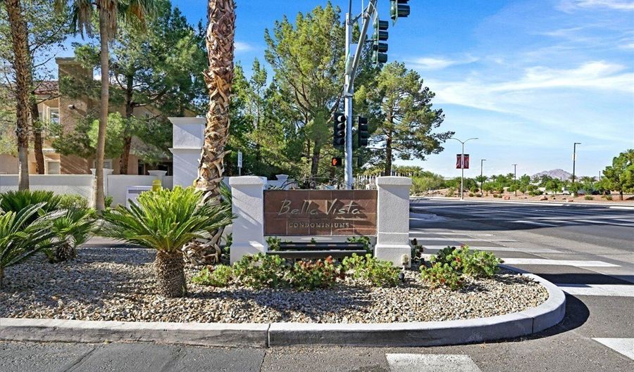 251 S Green Valley Pkwy 2012, Henderson, NV 89012 - 2 Beds, 3 Bath