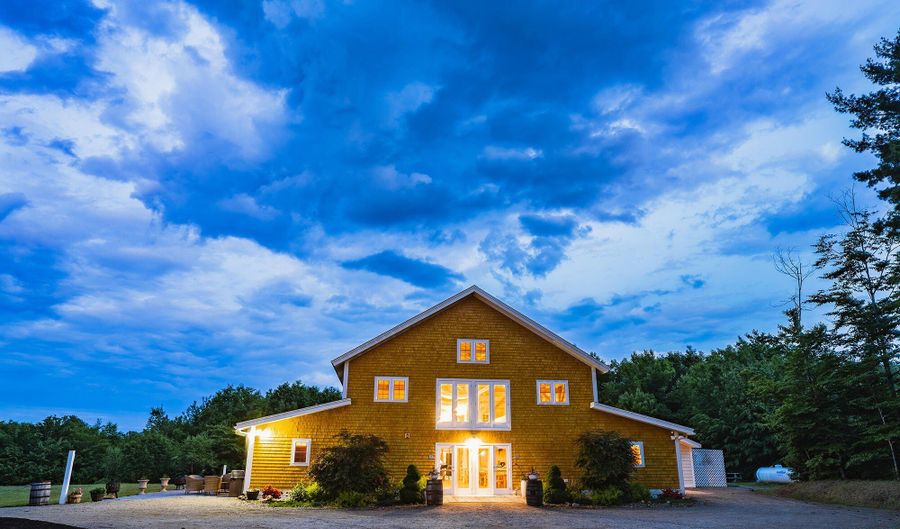 189 Hopper Rd, Acton, ME 04001 - 5 Beds, 5 Bath