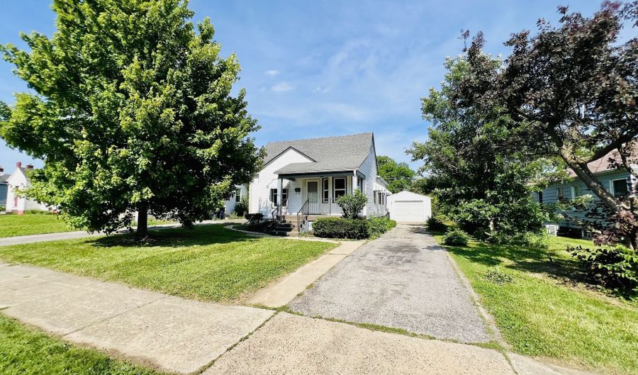 163 N 13th Ave, Beech Grove, IN 46107 - 2 Beds, 1 Bath