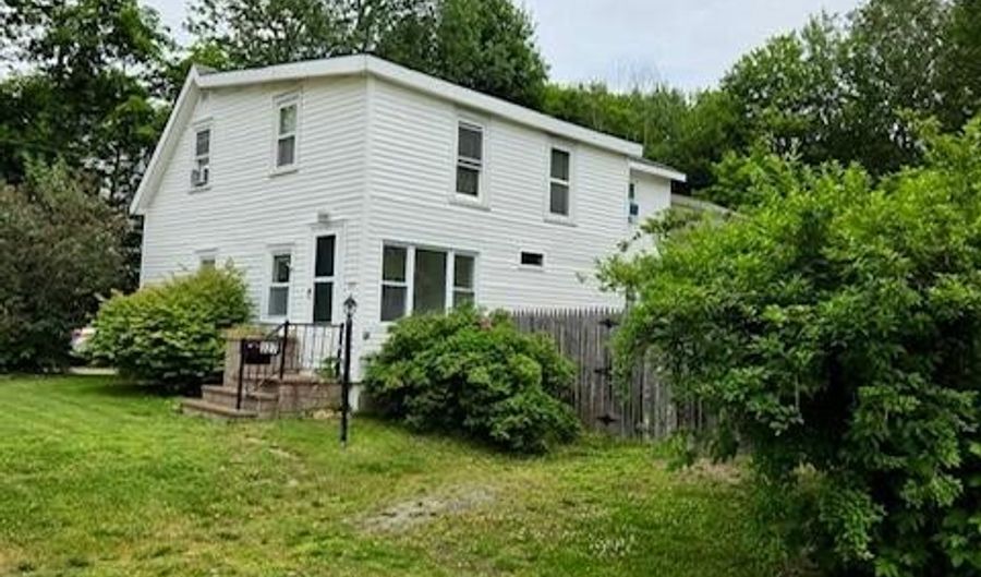 327 Forest Ave, Bangor, ME 04401 - 3 Beds, 2 Bath