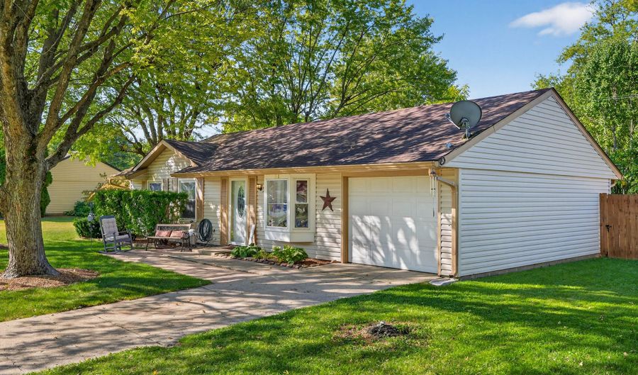 248 Old Trail Dr, Bargersville, IN 46106 - 3 Beds, 1 Bath