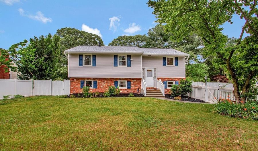 454 MANOR Rd, Arnold, MD 21012 - 4 Beds, 2 Bath