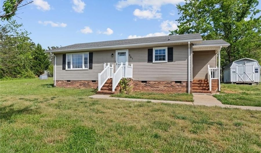 861 Creed Rd, Ararat, NC 27007 - 2 Beds, 2 Bath