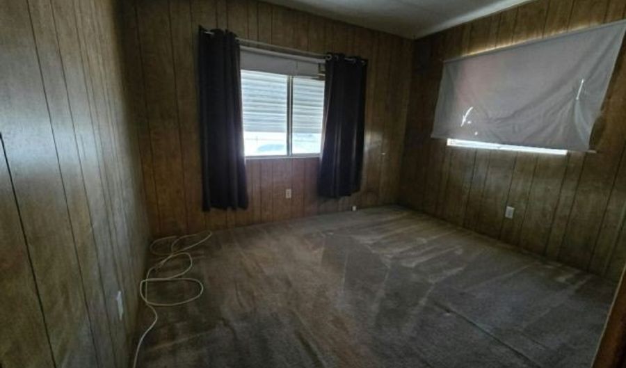 3642 Boulder Hwy 47, Las Vegas, NV 89121 - 3 Beds, 2 Bath