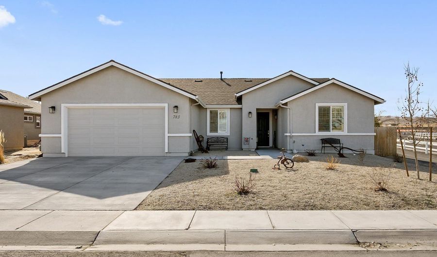 783 Divot Dr, Fernley, NV 89408 - 4 Beds, 3 Bath