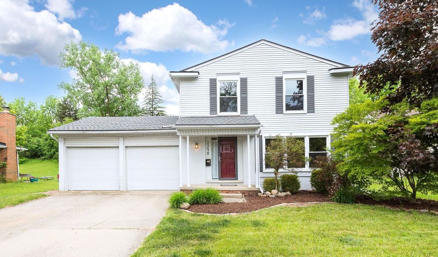 2240 Steeplechase Dr, Ann Arbor, MI 48103 - 3 Beds, 2 Bath