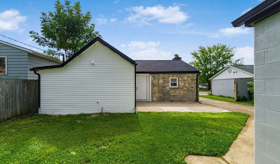 335 Woodlawn Ave, Columbus, OH 43228 - 2 Beds, 1 Bath
