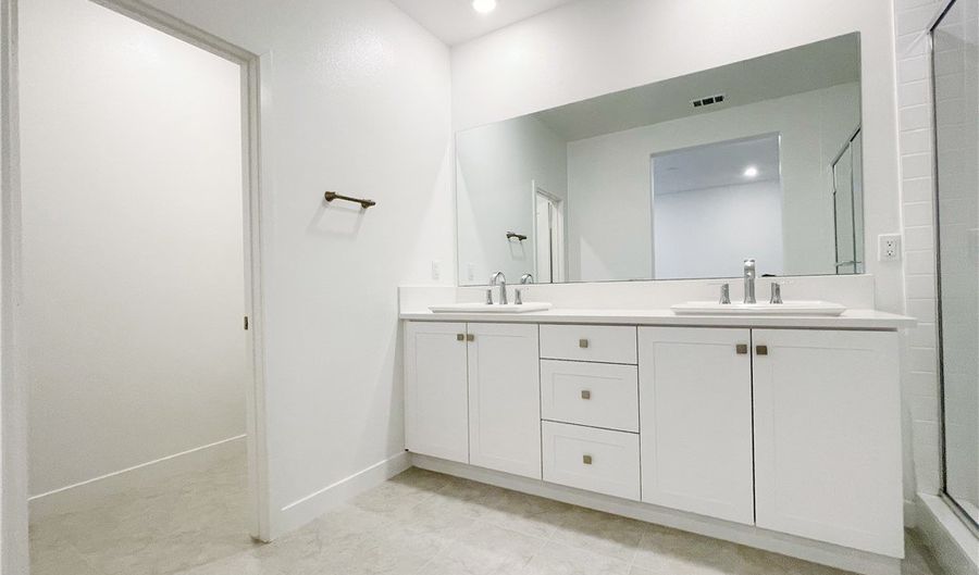 1866 S Westside Dr 26, Anaheim, CA 92806 - 3 Beds, 4 Bath