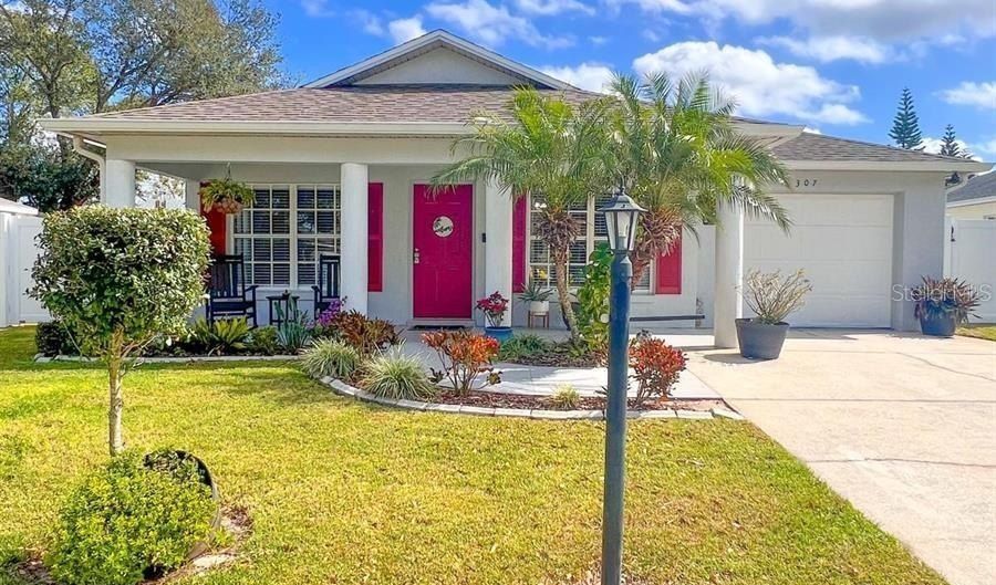 307 DIAMOND RIDGE Blvd, Auburndale, FL 33823 - 3 Beds, 2 Bath