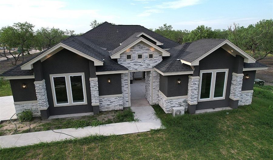 253 FM 2044, Alice, TX 78332 - 4 Beds, 3 Bath