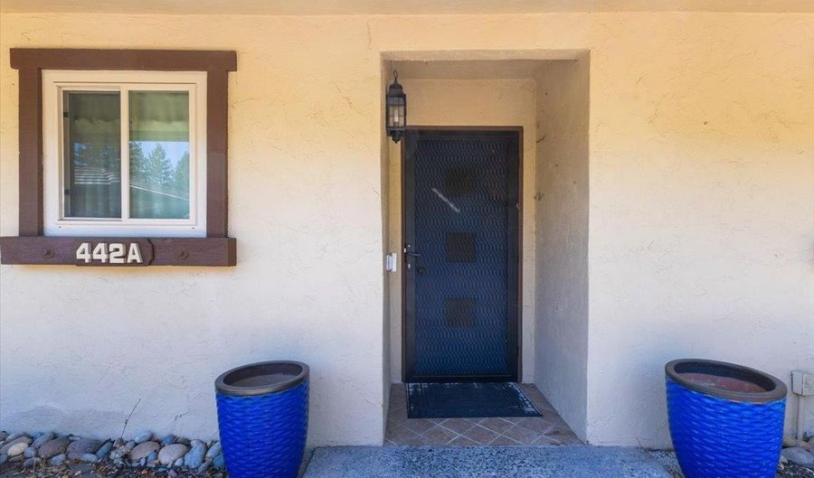 442 Las Casitas Court A, Santa Rosa, CA 95404 - 2 Beds, 2 Bath