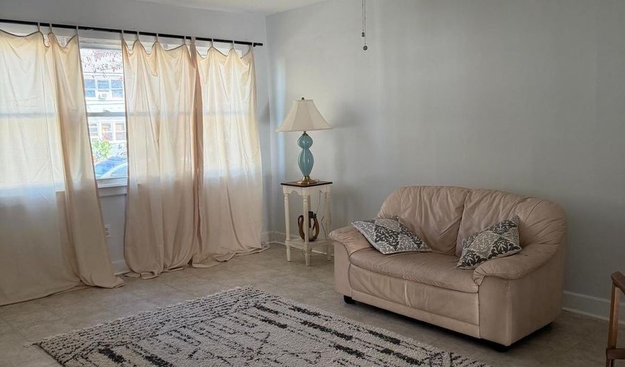 1036 ALCYON Dr, Bellmawr, NJ 08031 - 3 Beds, 1 Bath