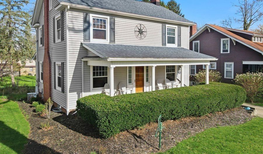 2616 Ridgewood Ave, Alliance, OH 44601 - 4 Beds, 2 Bath