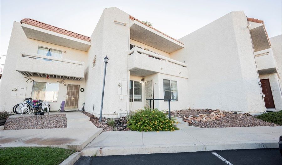 687 Marina Dr 39, Boulder City, NV 89005 - 2 Beds, 3 Bath