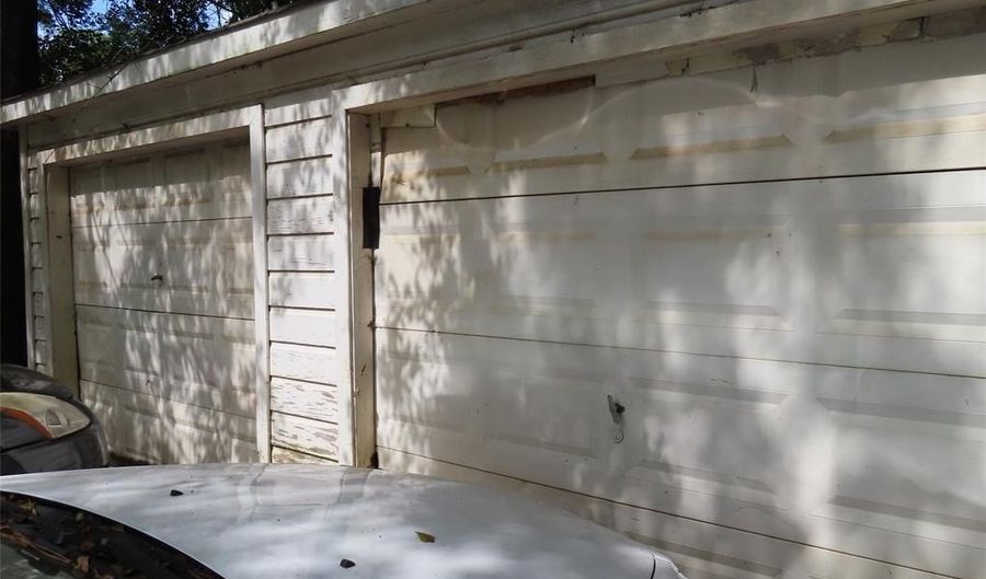 705 College St, Shreveport, LA 71104 - 3 Beds, 2 Bath
