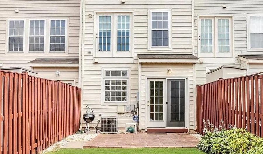 44480 WATERTOWN Ter, Ashburn, VA 20147 - 3 Beds, 4 Bath