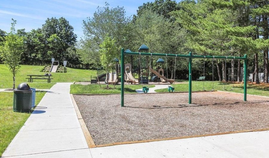 95 Idlebrook Ln, Aberdeen, NJ 07747 - 3 Beds, 2 Bath