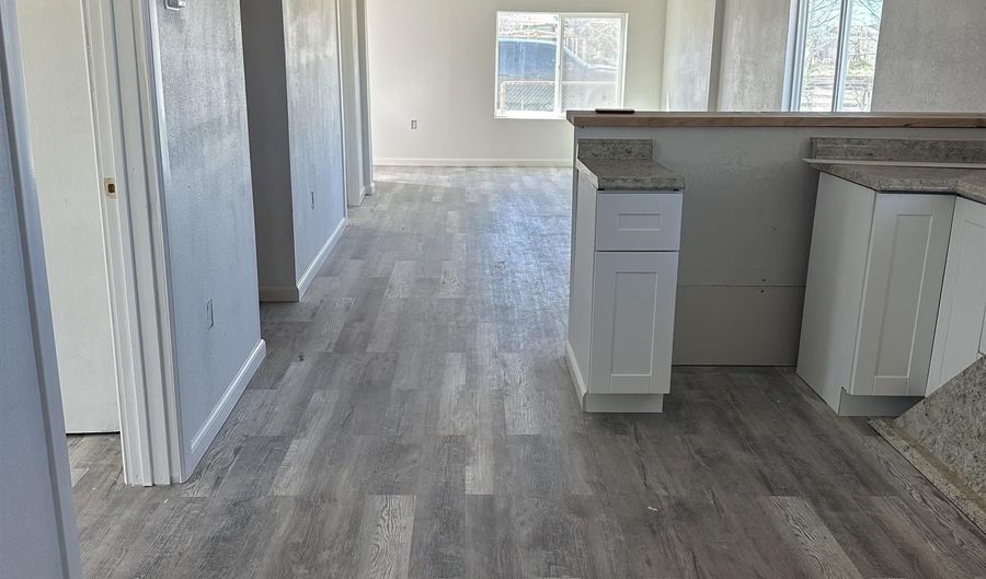 1002 N Seventh St, Artesia, NM 88210 - 3 Beds, 1 Bath