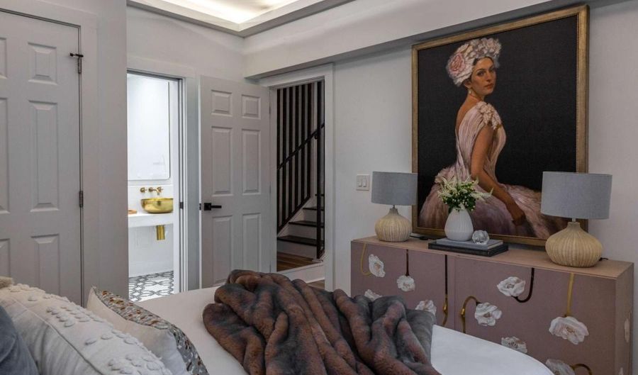 724 Charles Allen Dr NE 1, Atlanta, GA 30308 - 2 Beds, 2 Bath