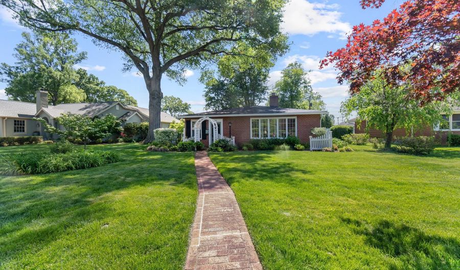 229 S ROGERS St, Aberdeen, MD 21001 - 3 Beds, 2 Bath