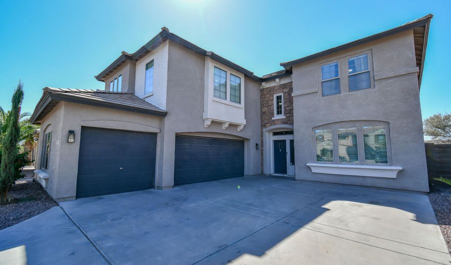11718 W COCOPAH St, Avondale, AZ 85323 - 5 Beds, 3 Bath