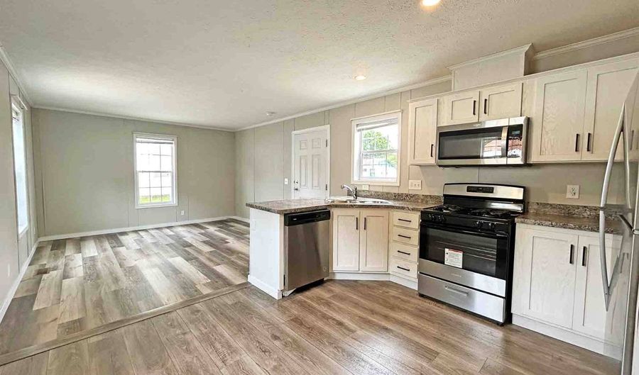 7055 Quarry Rd 8, Amherst, OH 44001 - 2 Beds, 1 Bath