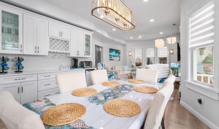 35 S Laclede Pl, Atlantic City, NJ 08401 - 7 Beds, 5 Bath