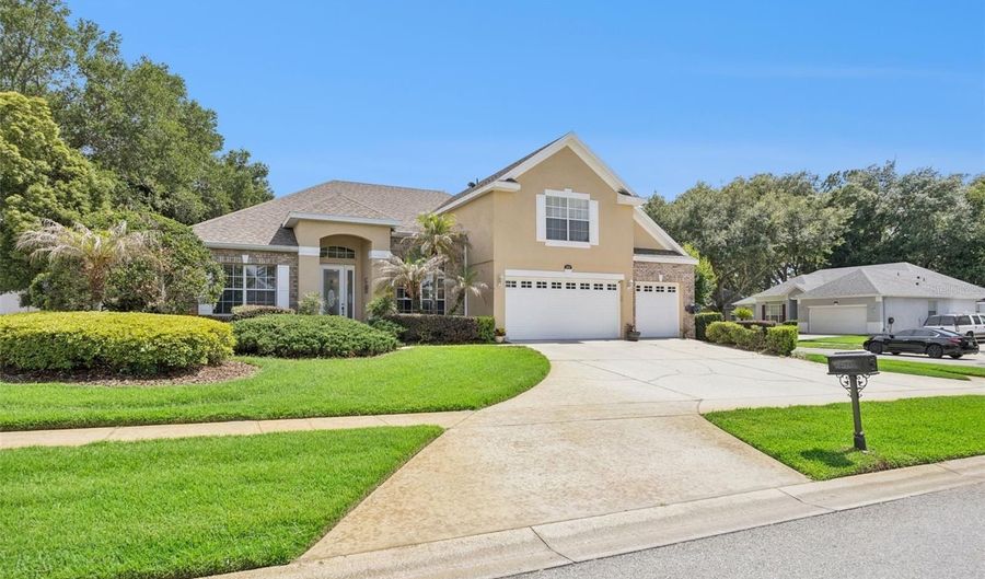 2500 EMERALD TREE Ln, Apopka, FL 32712 - 4 Beds, 4 Bath
