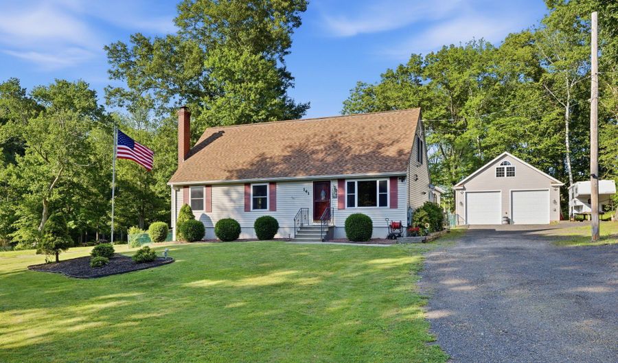141 Hop River Rd, Coventry, CT 06238 - 3 Beds, 3 Bath