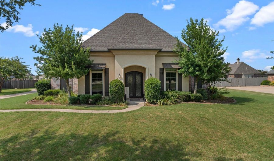 107 Colonel Burt Dr, Benton, LA 71006 - 4 Beds, 4 Bath