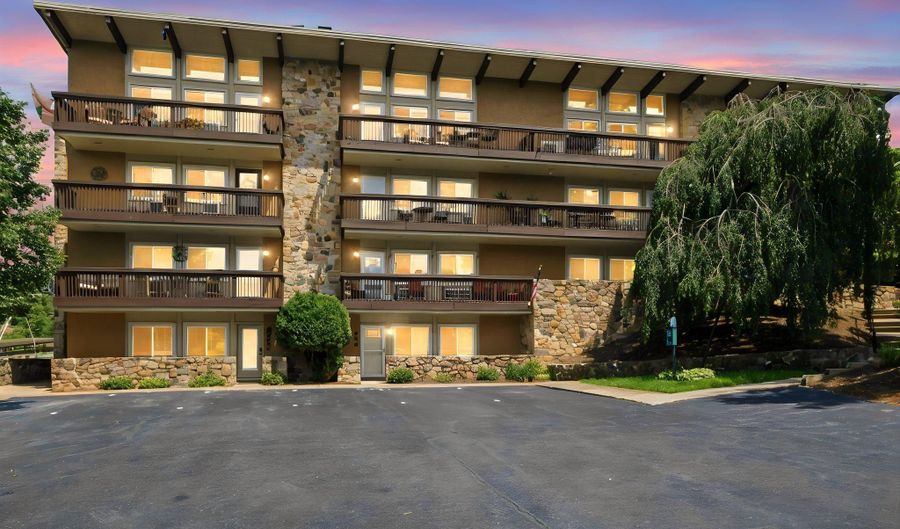 1836 FAIRWAY Dr 213, Basye, VA 22810 - 1 Beds, 1 Bath