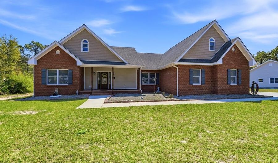 60 Hathcock Rd, Apalachicola, FL 32320 - 4 Beds, 4 Bath