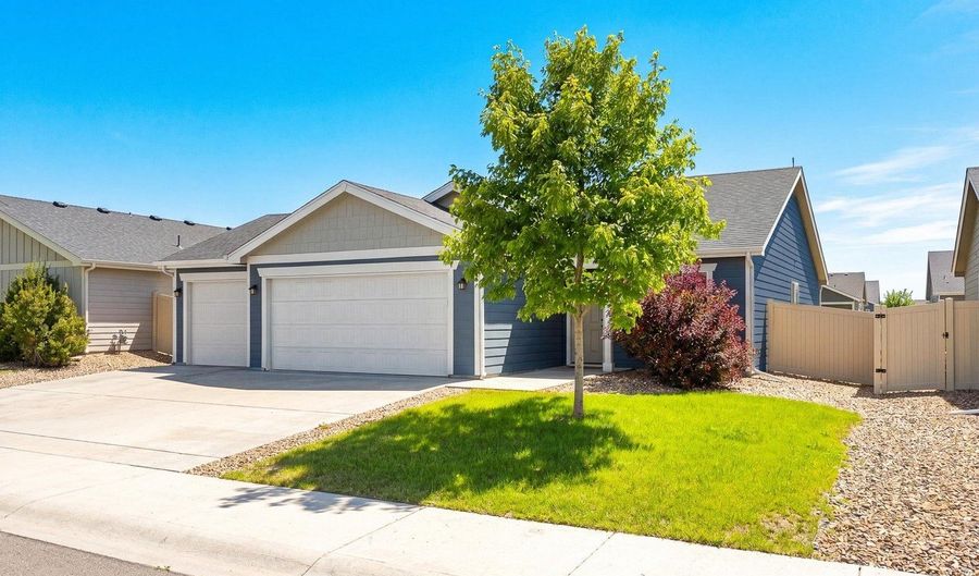 370 Cherokee Trl, Ault, CO 80610 - 3 Beds, 2 Bath