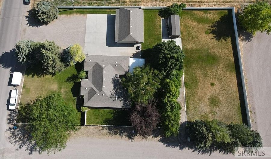 22 N 100 W, Blackfoot, ID 83221 - 4 Beds, 3 Bath