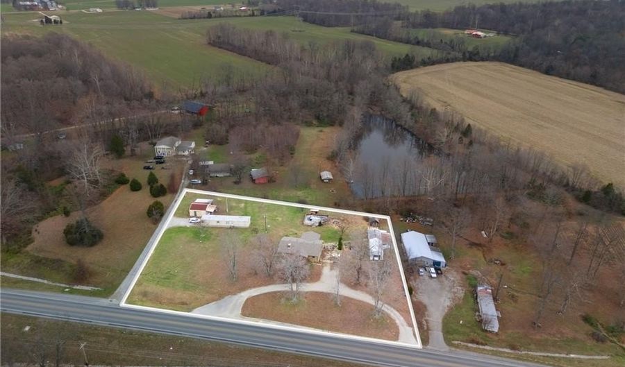 3119 E State Road 256, Austin, IN 47102 - 3 Beds, 2 Bath