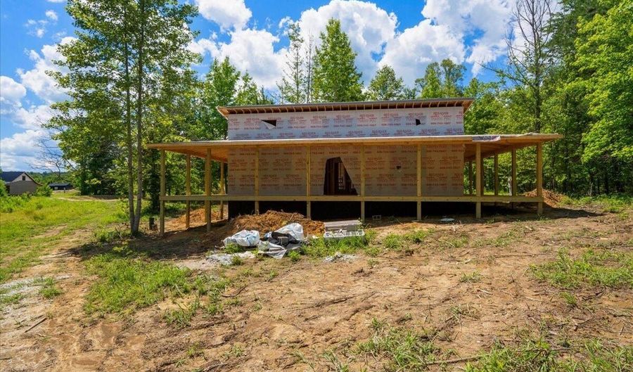 54 Hawks Point Rd, Beattyville, KY 41311 - 2 Beds, 2 Bath