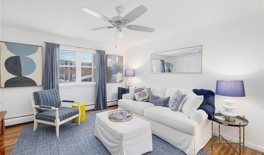 70 Carroll Ave 1009, Newport, RI 02840 - 1 Beds, 1 Bath