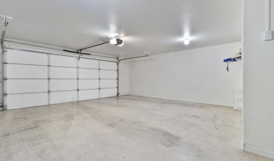 16013 S Coral Rd, Arizona City, AZ 85123 - 3 Beds, 2 Bath