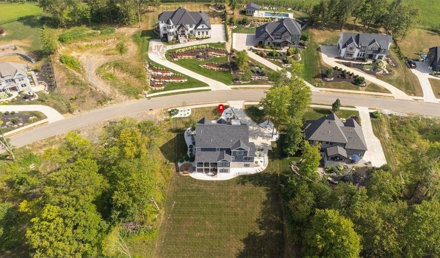 133 Woodford Dr, Adams Twp., PA 16033 - 5 Beds, 5 Bath