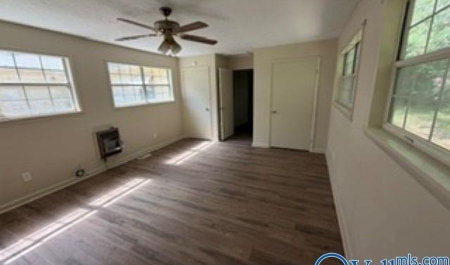 511 McElroy St SE, Attalla, AL 35954 - 5 Beds, 2 Bath