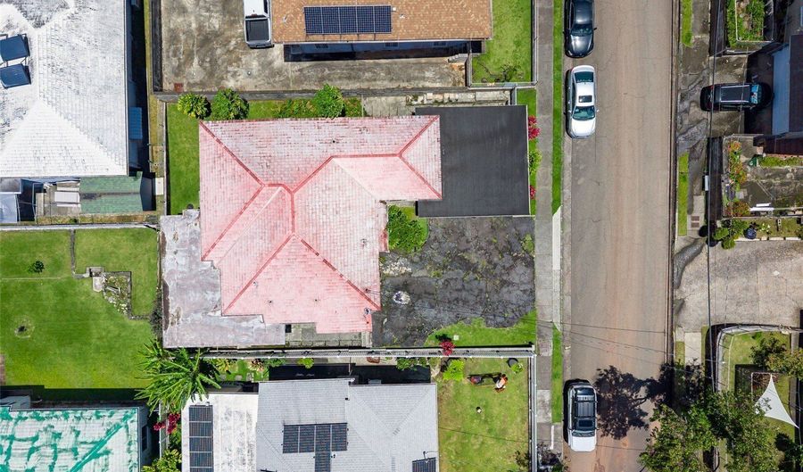 3433 Ginger St, Honolulu, HI 96816 - 5 Beds, 3 Bath