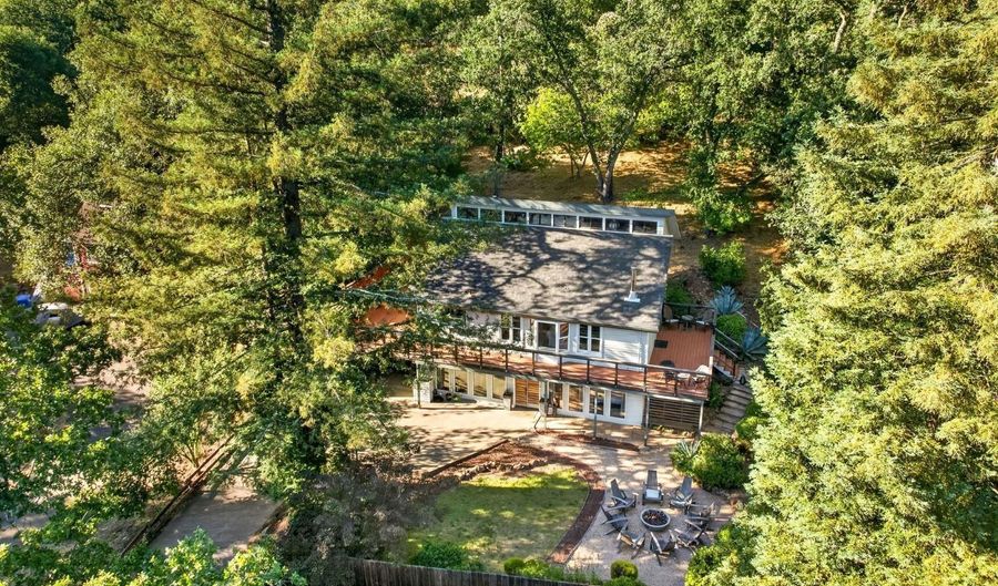 364 College Ave, Angwin, CA 94508 - 2 Beds, 3 Bath